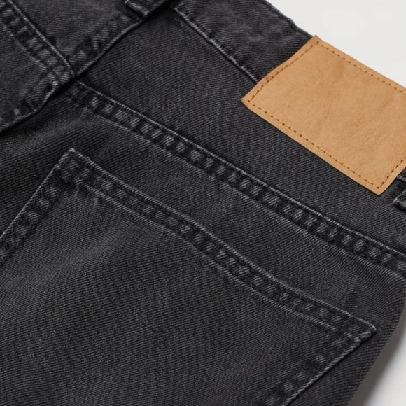 H&M • Black Ripped Full-Length Wide High Jeans (Raw Hem) - Picture 2 of 2